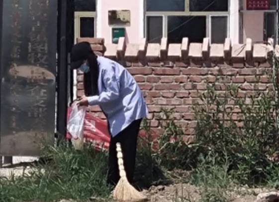 clip_image004.jpg clip_image004.jpg